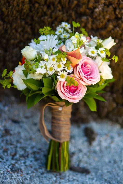 Rose and Daisy Bridal Bouquet