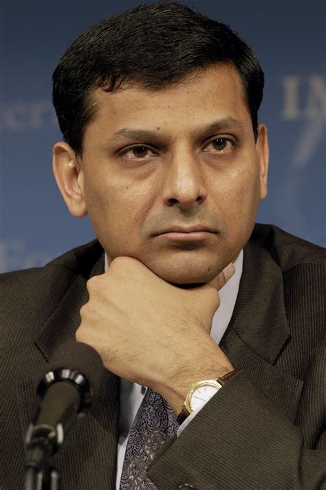 File:Raghuram Rajan, IMF 69MS040421048l.jpg - Wikipedia, the free ...