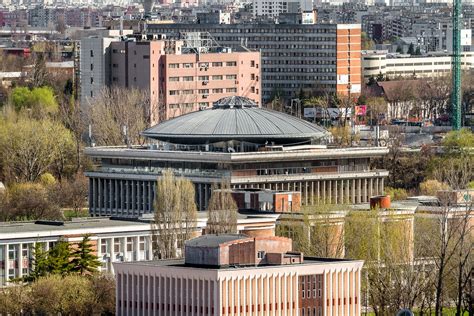 Rectoratul Universitatii Politehnica Bucuresti vazut din SEMA Parc ...