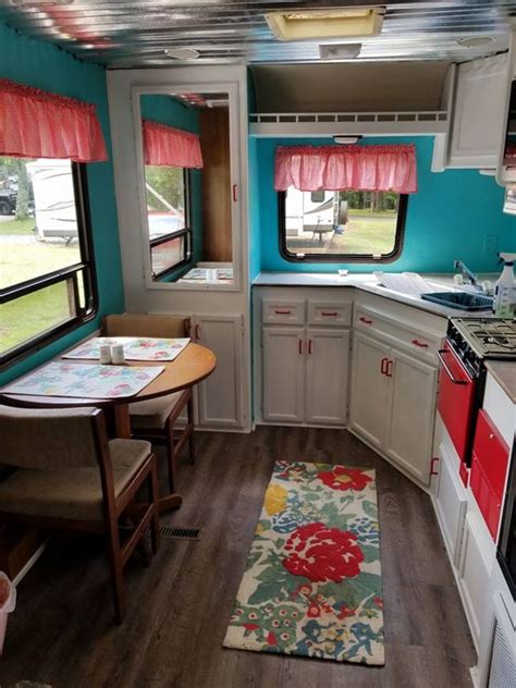 Brilliant 16 Amazing RV Camper Vintage Interior Design https://camperlife.co/2019/04/01/16 ...