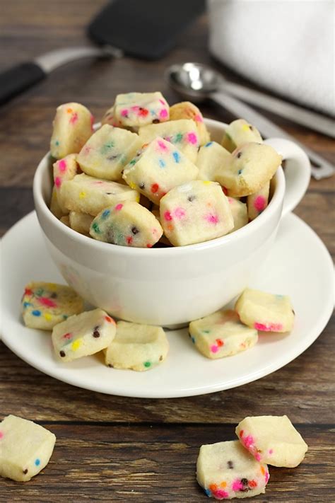 Birthday Cake Shortbread Cookie Bites - The Toasty Kitchen