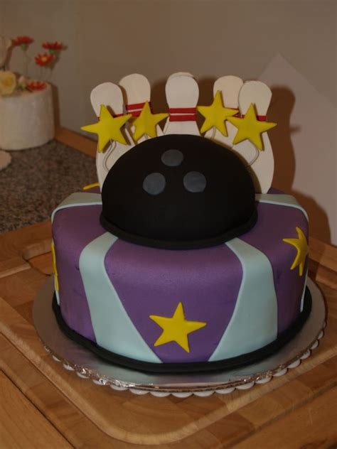 Bowling Cakes – Decoration Ideas | Little Birthday Cakes