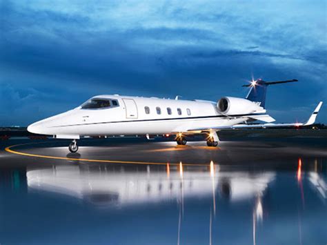 MEDIUM PRIVATE JET HIRE | STARR LUXURY JETS