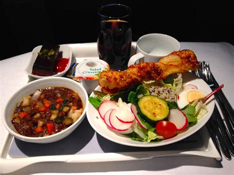 United Airlines | Airline food, In-flight meal, Airplane food