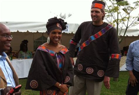 Dirk Nowitzki Gets Married in Traditional Kenyan Wedding Ceremony [PHOTOS]