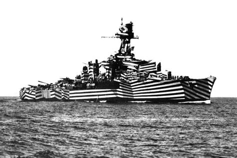 Dazzle camouflaging the warships with psychedelic paint jobs, 1917-1918 ...