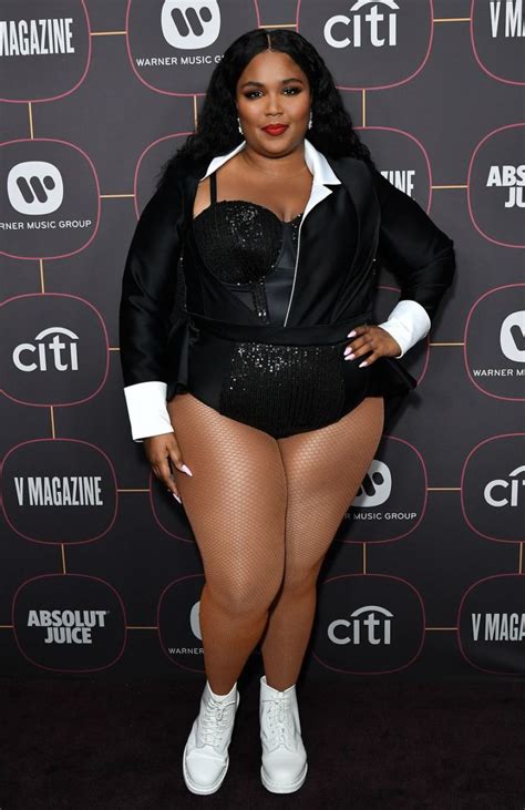 Lizzo Changed into Several Amazing Outfits for this year’s Grammy Awards - Demotix.com