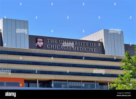 Chicago, Illinois, USA. One of the buildings in the University of Chicago Medical Center complex ...