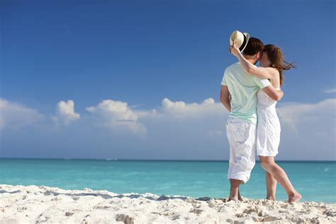 Top 10 Honeymoon Destinations for 2022 - Rent By Host