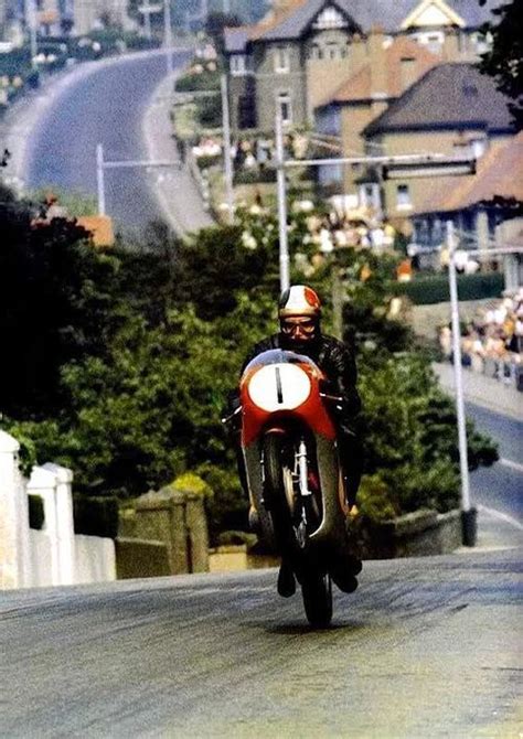 Giacomo Agostini, MV Agusta 500-3, 1967 Isle of Man Tourist Trophy ...