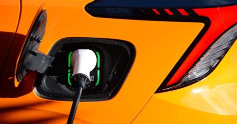 2023 will see 448,000 new electric vehicles hitting UK roads