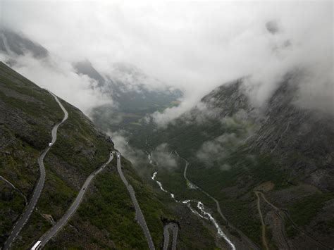 Foggy Mountain Roads in Norway image - Free stock photo - Public Domain photo - CC0 Images