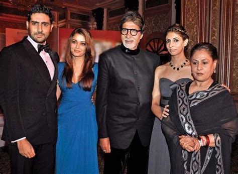 Amitabh Bachchan Height, Age, Wife, Family, Caste, Biography » StarsUnfolded