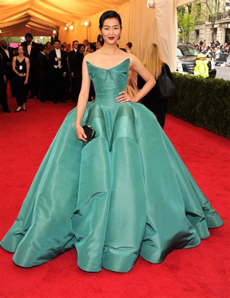 The 10 Best Model Met Gala Dresses: Kate Moss, Iman, and More | Vogue