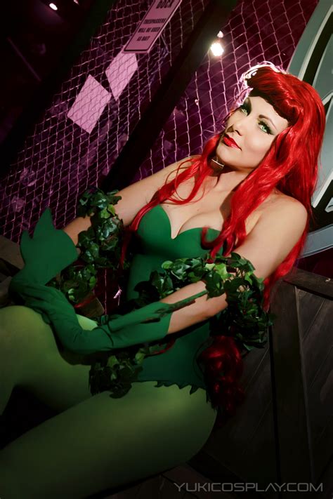 [COSPLAY] Poison Ivy | BTAS – YukiCosplay.com