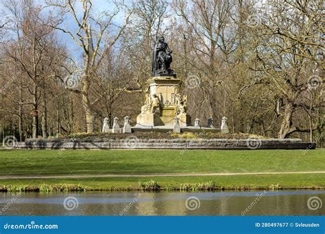 Joost Van Den Vondel Statue at the Vondelpark in Amsterdam Editorial Photography - Image of ...