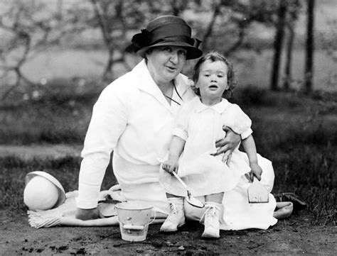 Nine Beautiful Images From Gloria Vanderbilt's Inspirational Life