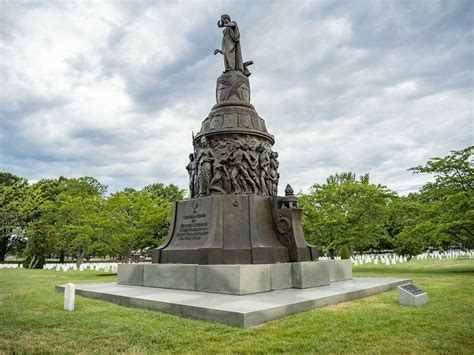 Judge halts removal of a Confederate memorial at Arlington National Cemetery : NPR