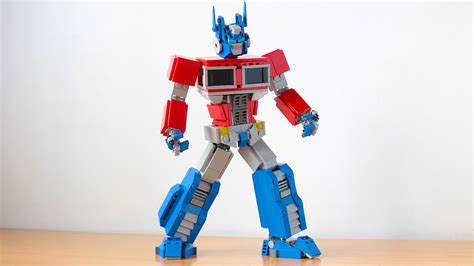 Lego Optimus Prime G1 MOC - YouTube