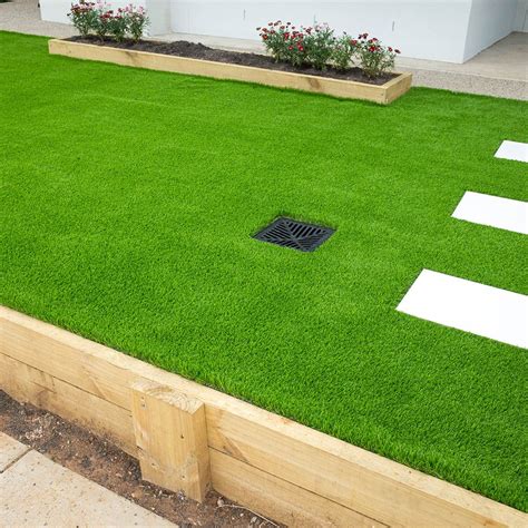 The Benefits of Installing Turf - Living Elements Landscape