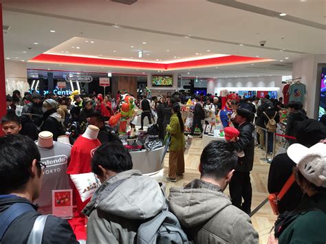 Long Lines Of People Wait To Enter Nintendo Tokyo On Opening Day ...