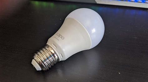 TP-Link Tapo Dimmable Smart Bulb Review | TechNuovo