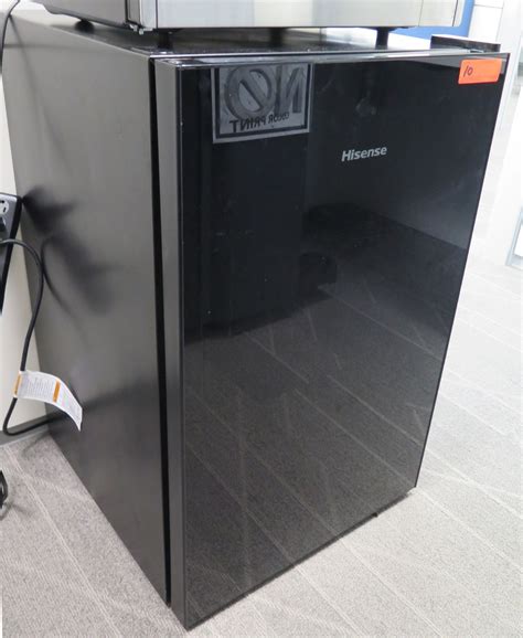 Hisense Black Mini-Fridge Refrigerator - Oahu Auctions