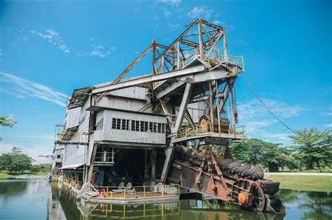 Kapal korek TT5 lokasi santai keluarga - Kosmo Digital