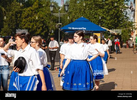 Picture of a group of women slovaks, wearing a traditional folk ...