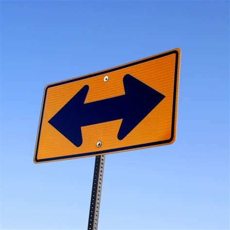 Both Ways Arrow Street Sign Picture | Free Photograph | Photos Public Domain