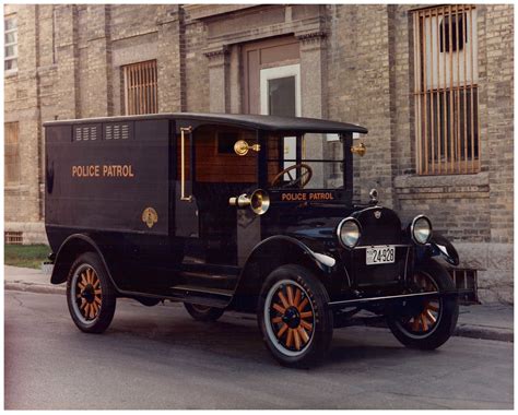 Vehicles – Winnipeg Police Museum