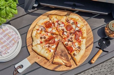 Review: The 3-in-1 Cuisinart Pizza Oven Really Does Do It All