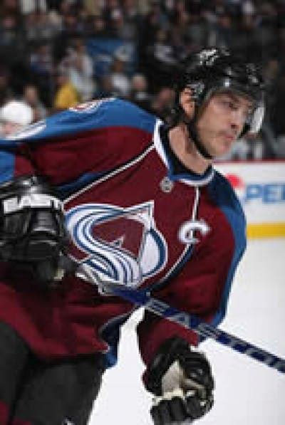 Joe Sakic | Colorado Sports Hall of Fame