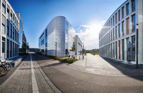 Universität Bonn optimiert Gebäude mit synavision ⇒ Jetzt lesen!