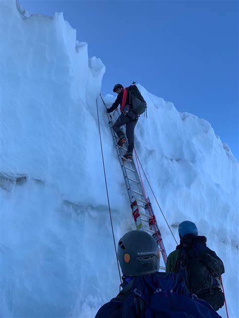 100% Summit Success on Mt. Rainier! - Madison Mountaineering