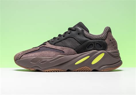 Yeezy 700 Mauve Full Release Info + Video Review | SneakerNews.com