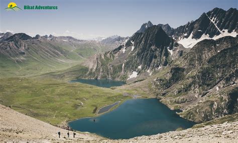 What Makes the Kashmir Great Lakes so Blue?