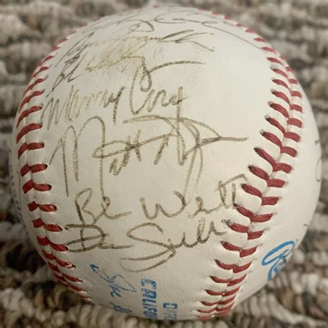 MLB signature baseball | Collectors Weekly