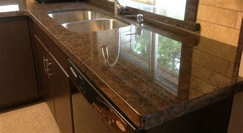 Coffee brown granite countertops – a variety of hues to choose from