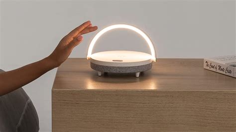 Introducir 92+ imagen wireless charger bedside lamp - Abzlocal.mx