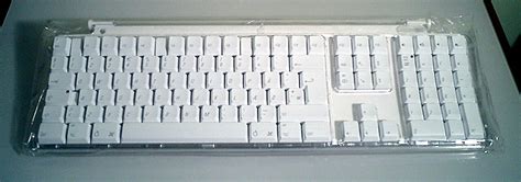File:Apple Pro Keyboard white.jpg - Wikipedia