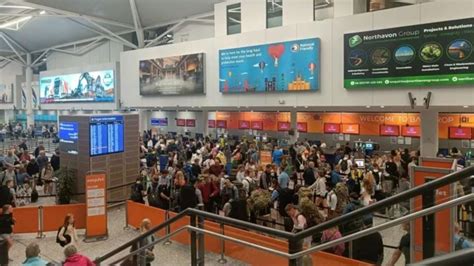 Bristol Airport travel 'chaos' after national air traffic control error | ITV News West Country