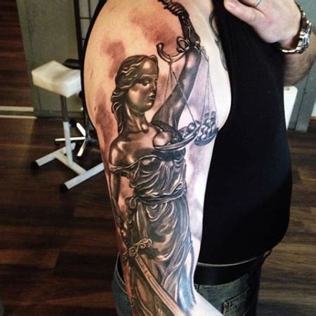 Uwe123: Justitia | Tattoos von Tattoo-Bewertung.de