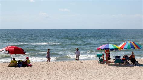 Florida beaches open in Franklin County: Limited hours for the public