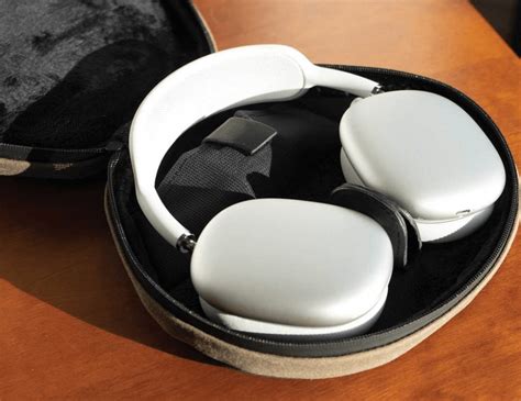 The Best AirPods Max Cases For 2021 - AppleToolBox