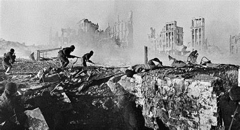 Top 10 Bloodiest Battles of World War II [GRAPHIC]