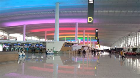 Guangzhou Baiyun International Airport is a 4-Star Airport