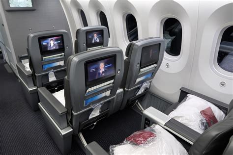 American Airlines 787-9 (789) Dreamliner Premium Economy IFE seatback | AirlinesFleet.com