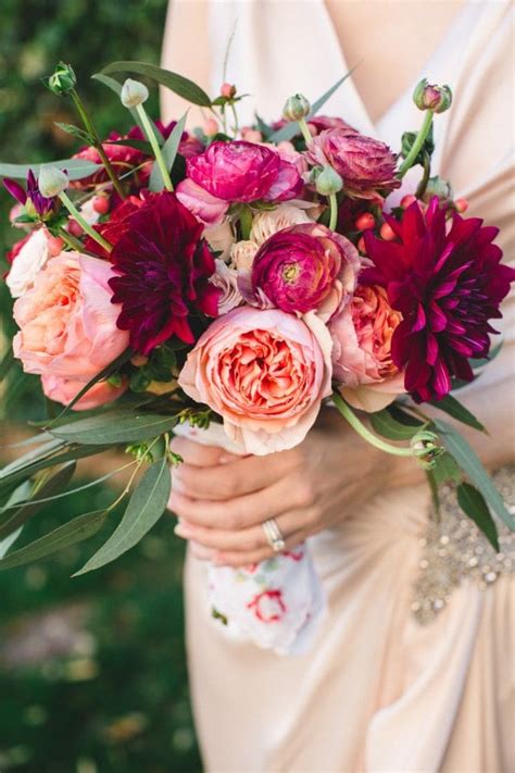 Afraid to DIY Your Wedding Bouquet? These Experts Tips Will Help