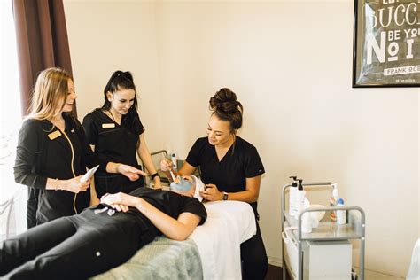 Esthetician School | The Skin Institute | Beauty School Utah